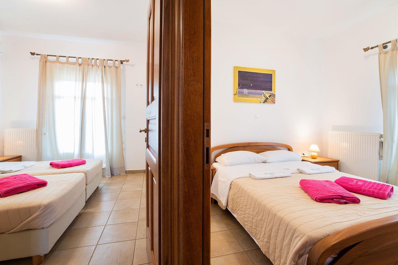 Villa San Dimitrio House On The Beach Logaras Exterior photo