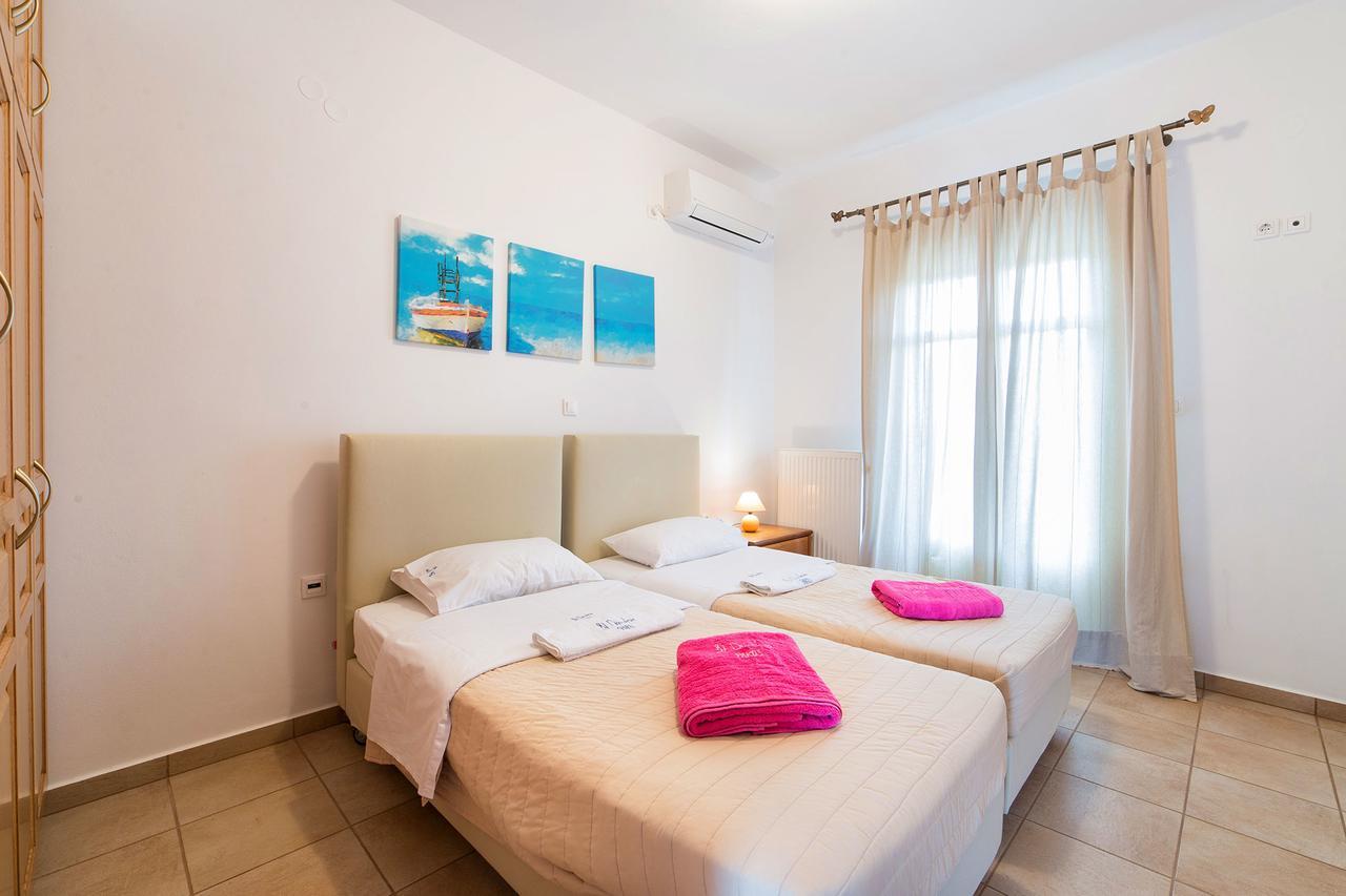 Villa San Dimitrio House On The Beach Logaras Exterior photo
